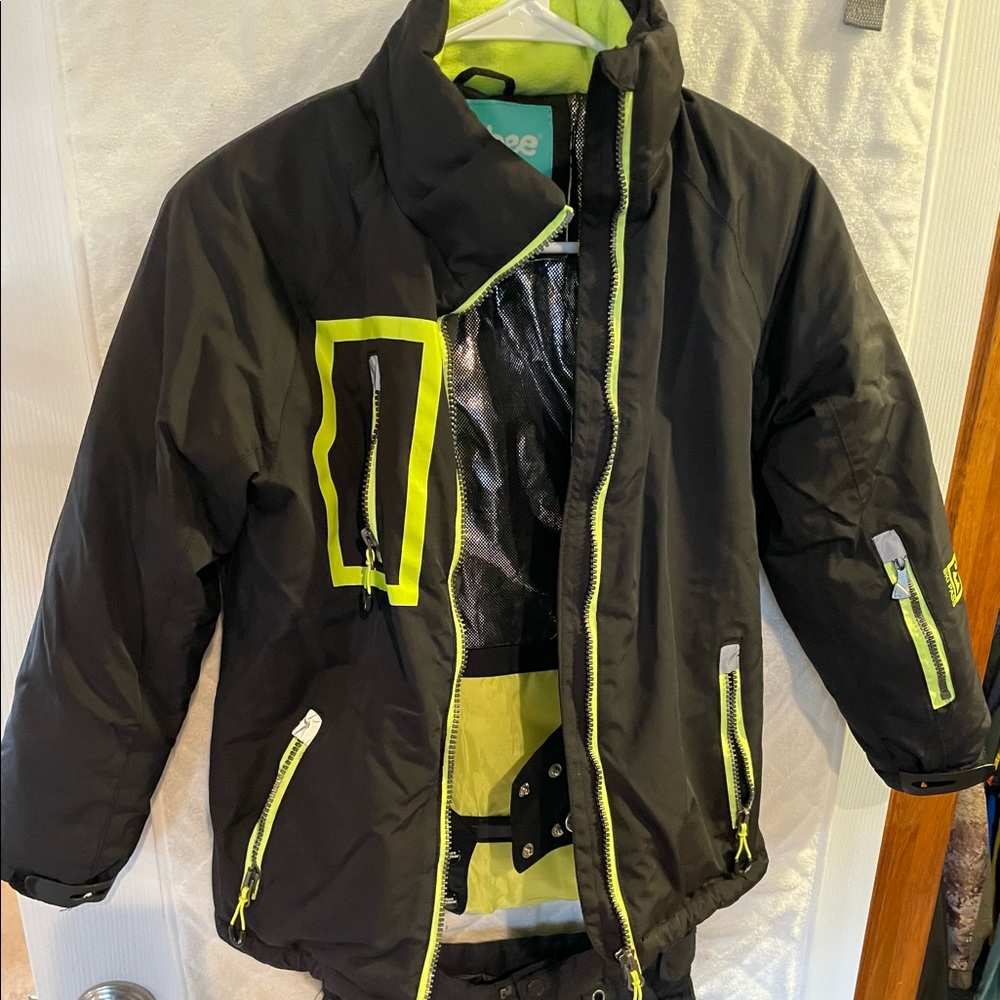 Youth Boys Ski Jacket and Ski Pants